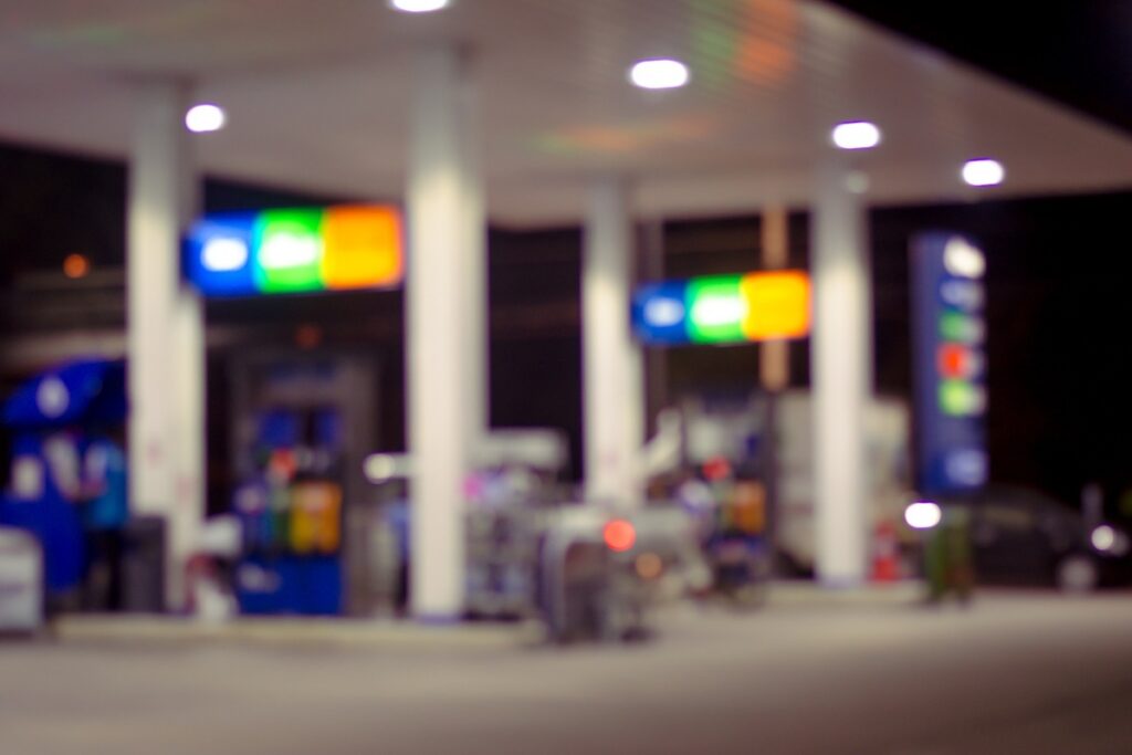 gas station that sells 7-oh product